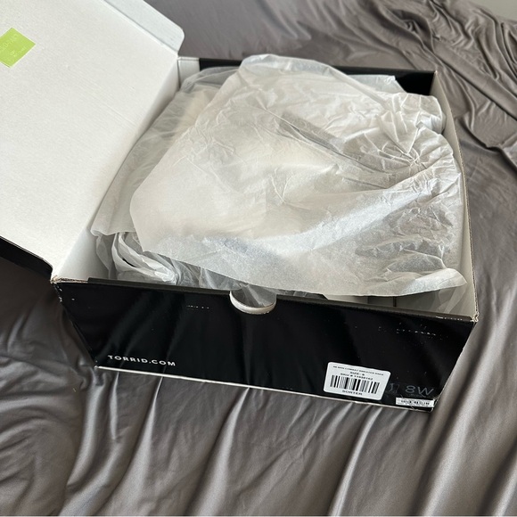 NIB Torrid (Wide Calf) Brown Lace-Up Combat Boots - Picture 10 of 11